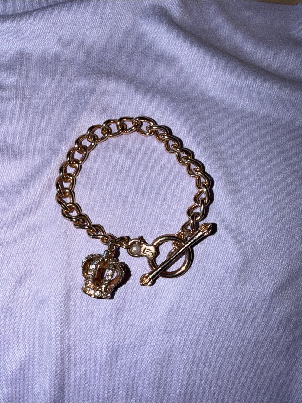 Juicy Couture crown bracelet 7”